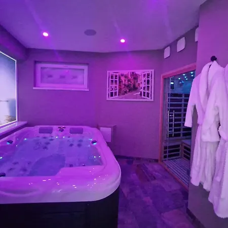 & Sauna Lin Pour L'autre Apartment *