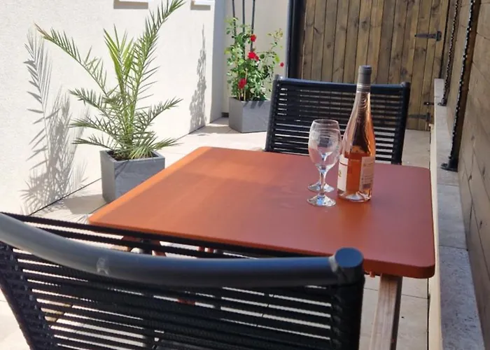 & Sauna Lin Pour L'autre Apartment